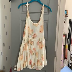 URBAN OUTFITTERS dress